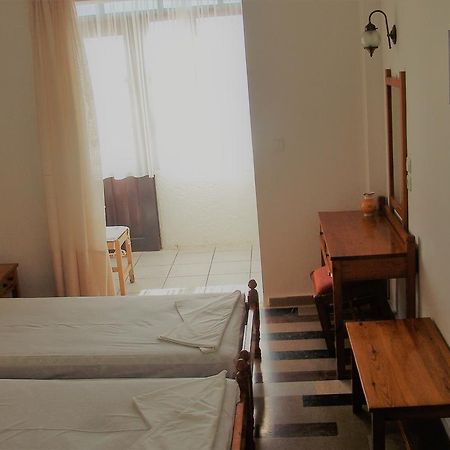 Notis Hotel Számosz Kültér fotó
