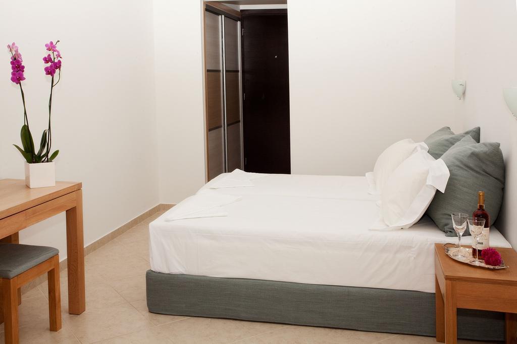Notis Hotel Számosz Szoba fotó