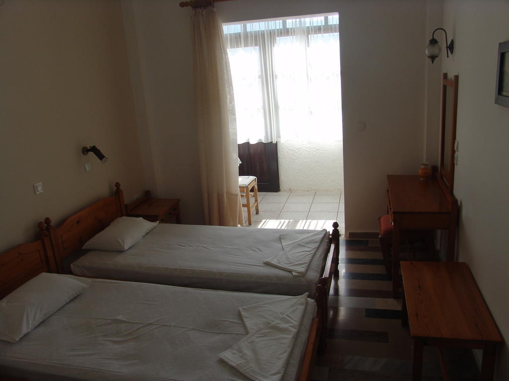 Notis Hotel Számosz Szoba fotó